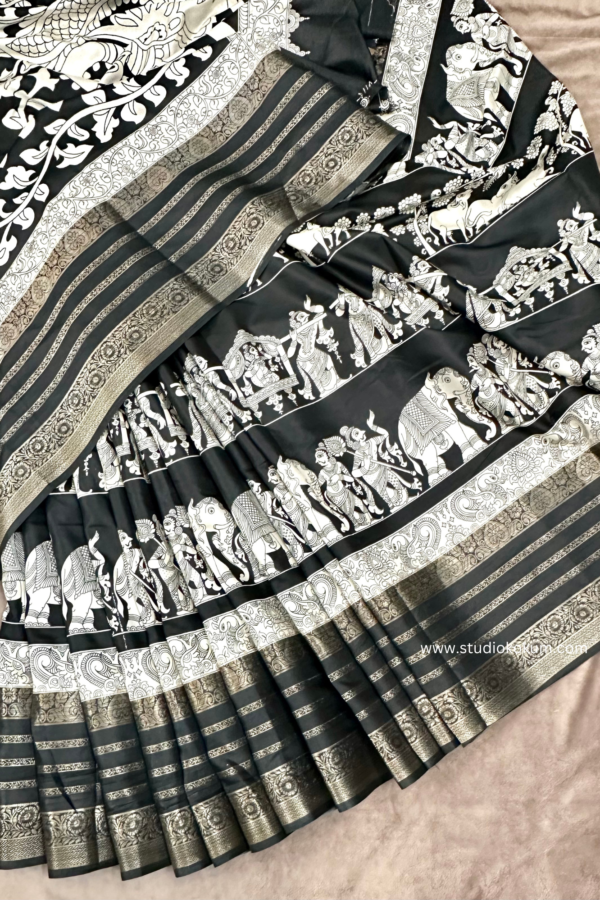 Black and White Figure Print Resham Border Soft Pattu Silk Saree With Blouse