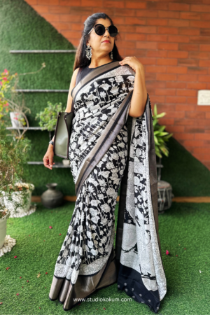 Padma-Black-and-White-Soft-Kanchi-Pattu-Silk-Saree-With-Blouse